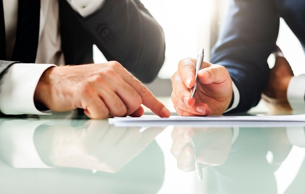 Asesoría Legal y Cumplimiento Normativo